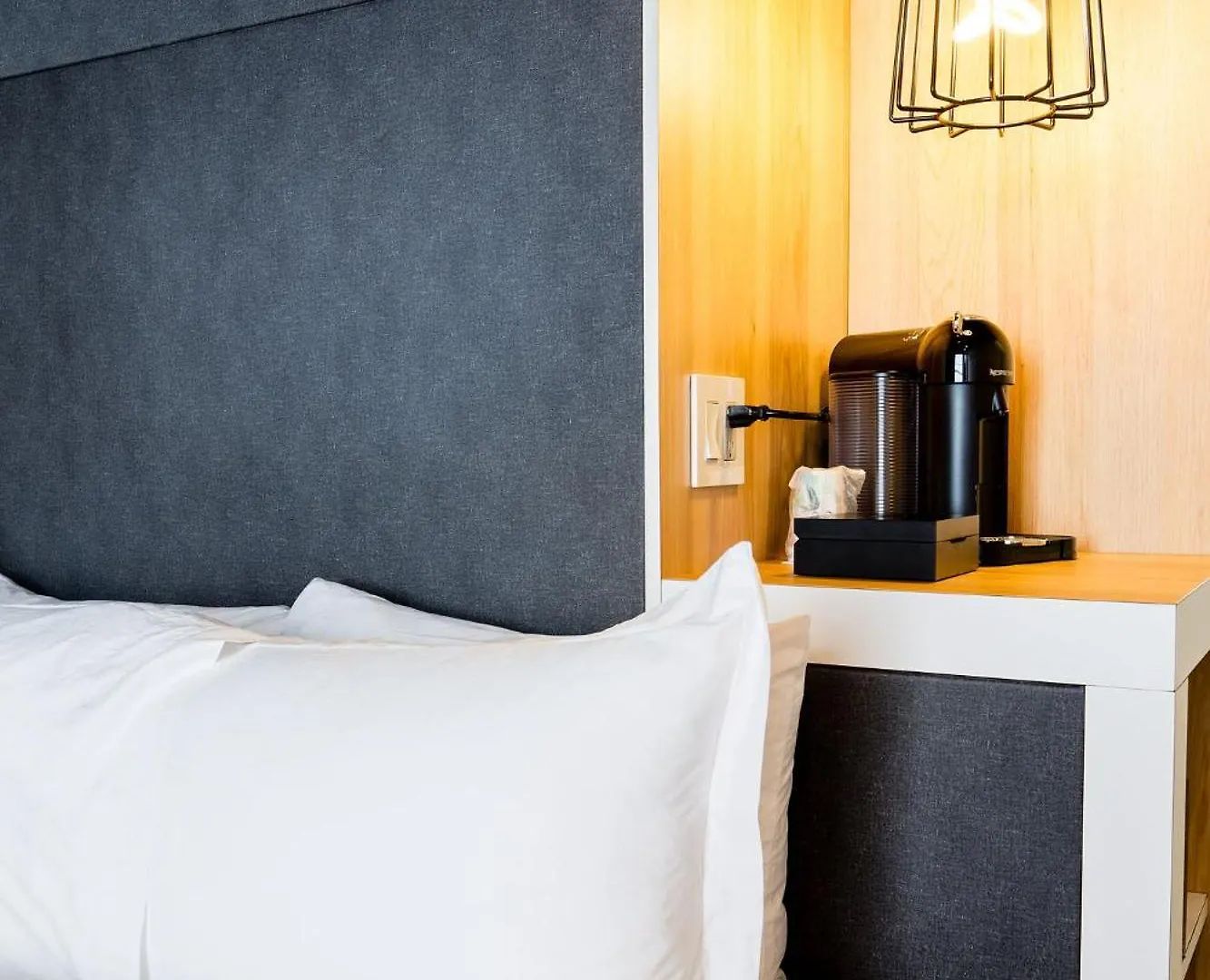 Alt Hotel Winnipeg 3*,